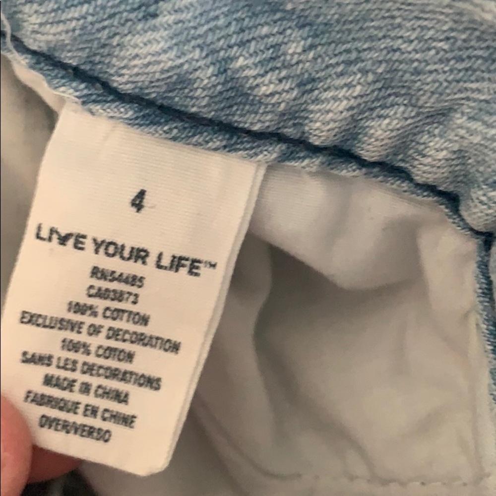 Faded American Eagle Denim Shorts - Picture 3 of 4